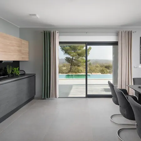 Luxury Infinity By Istrabook 빌라