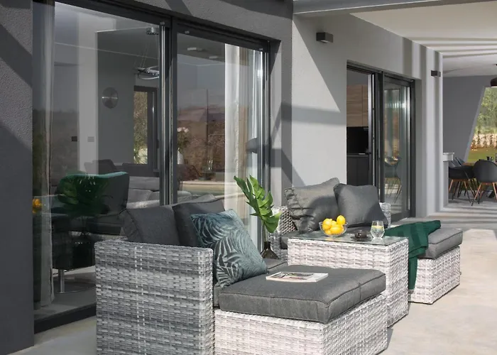 Villa Luxury Infinity By Istrabook *
