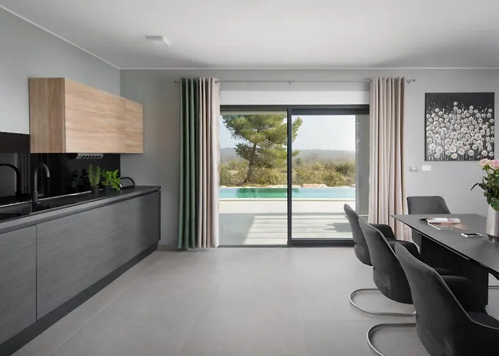 Luxury Infinity By Istrabook Villa